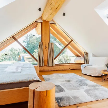 Log Garden Estate Dobrova