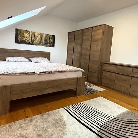 Log Garden Estate * Dobrova