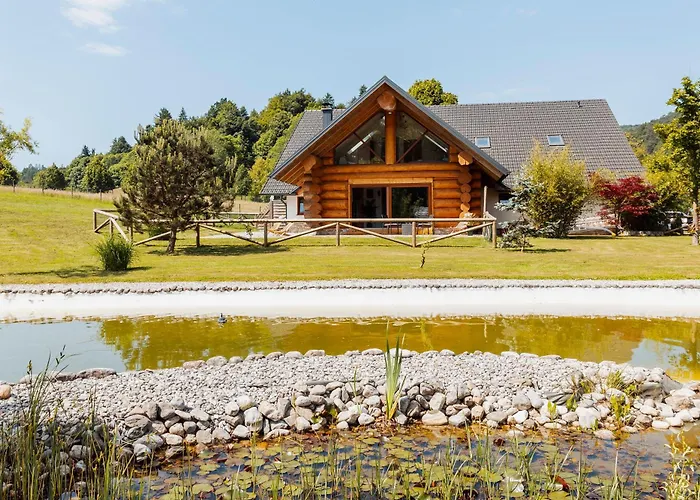 Log Garden Estate * Dobrova