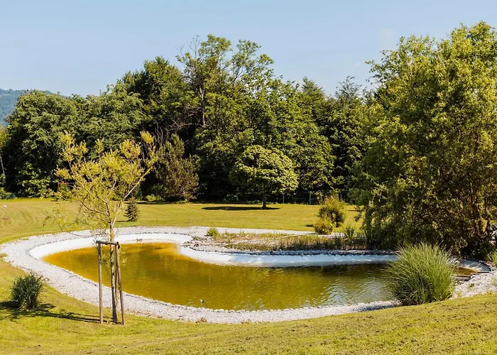 Log Garden Estate Dobrova