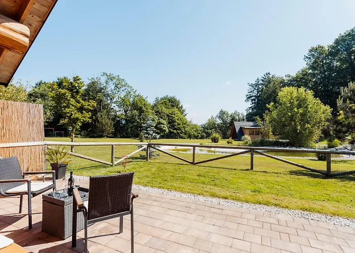 Log Garden Estate Počitniška hiša Dobrova