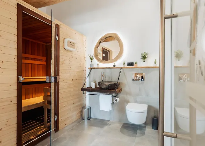 Log Garden Estate Dobrova